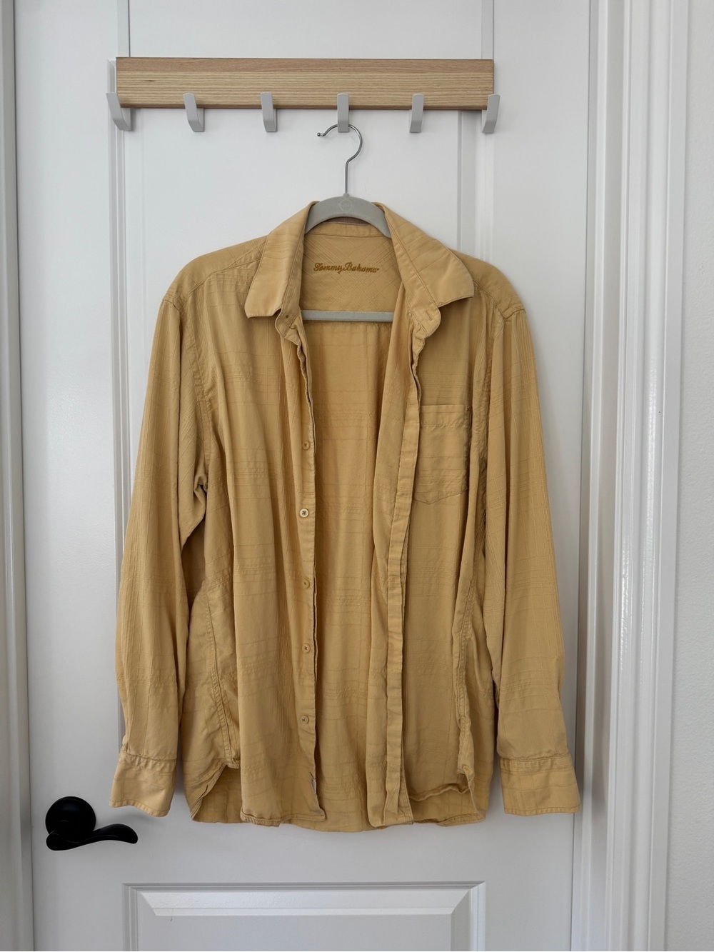 Tommy Bahama Men’s Casual Button Down Shirt